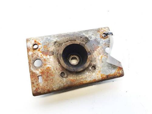 Used Engine mount Engine mount RENAULT MASTER II Platform/Chassis (ED/HD/UD) 2.2 dCI 90 (ED0G, ED0N, HD0G, HD0N, HD1G, HD1N, UD0G,... (90 hp) 32557840 32557840