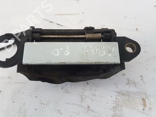 front-right-exterior-door-handle-audi-a4-b5-8d2-1994-1995-1996-1997-1998-1999-2000-2001-35629030 main image