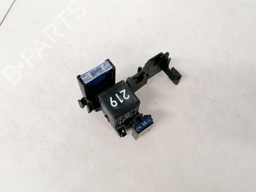 Used Fuse box Fuse box SKODA SUPERB I (3U4) 2.5 TDI (163 hp) 33081683 33081683