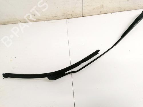 Used Front windshield wiper arm Front windshield wiper arm 32890814 32890814