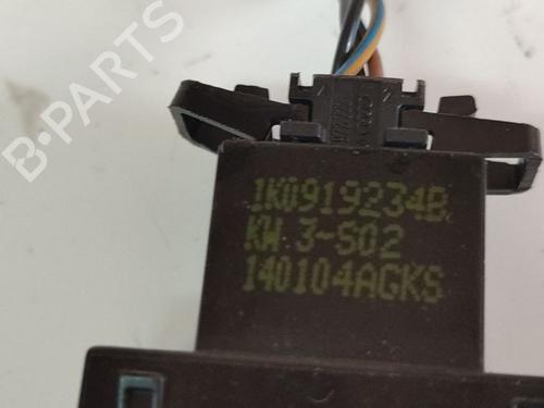 Switch VW GOLF V (1K1) 2.0 TDI | BP39669335I30 - Image 4
