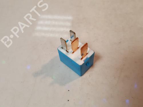 Electronic sensor TOYOTA RAV 4 II (_A2_) 2.0 4WD (ACA21, ACA20) | BP33514783M84 - Image 2