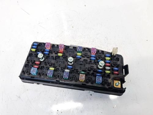 Used Fuse box Fuse box CHEVROLET CAPTIVA (C100, C140) 2.0 D 4WD (150 hp) 32583739 32583739