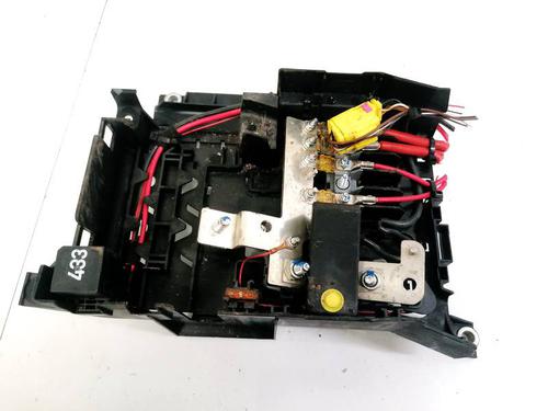 Used Fuse box Fuse box VW TOUAREG (7LA, 7L6, 7L7) 2.5 R5 TDI (174 hp) 32923996 32923996