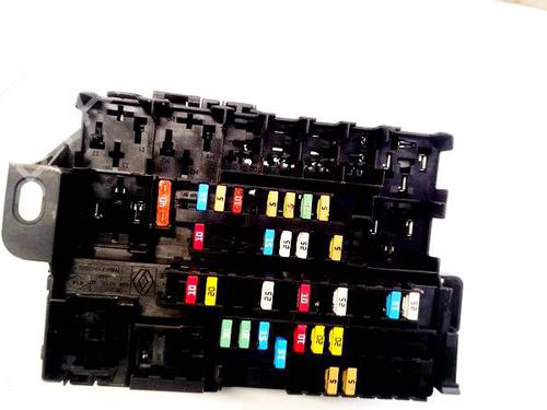 Used Fuse box Fuse box RENAULT LAGUNA III (BT0/1) 2.0 dCi (BT07, BT0J, BT14, BT1A, BT1S) (131 hp) 32610075 32610075
