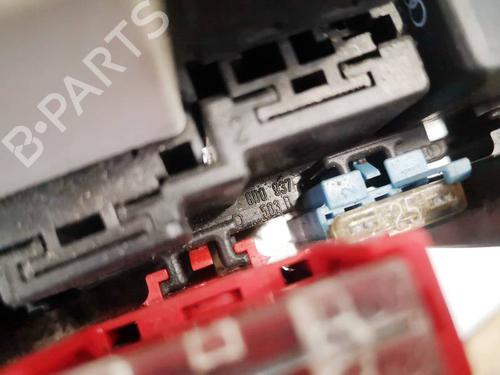 Fuse box VW PASSAT B5 Variant (3B5) 1.9 TDI | BP32571398E1 