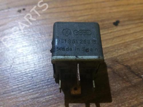 Used Other Other VW PASSAT B3/B4 Variant (3A5, 35I) 1.6 (72 hp) 33519135 33519135