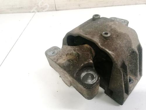 Used Engine mount Engine mount VW GOLF IV (1J1) 1.4 16V (75 hp) 32892764 32892764