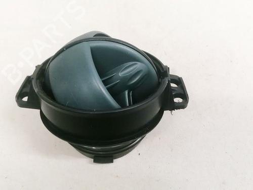 Used Air vent Air vent TOYOTA YARIS (_P1_) 1.0 (SCP10_, SCP10R) (68 hp) 33086774 33086774