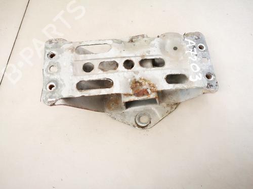 Used Front bumper bracket Front bumper bracket 35502560 35502560