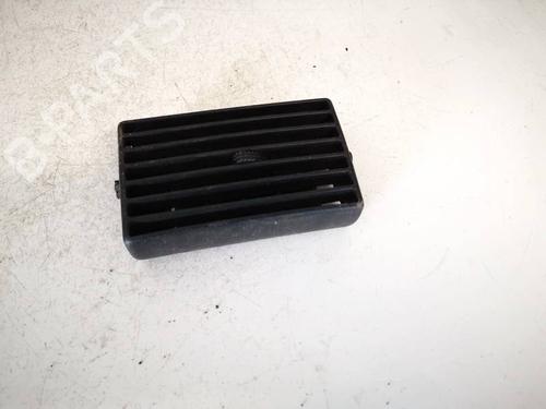 Used Air vent Air vent 32593742 32593742