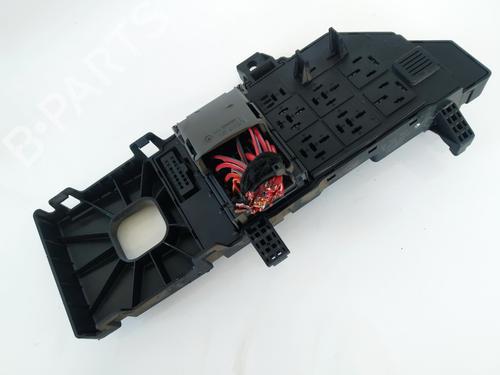 Used Fuse box Fuse box SAAB 9-3 (YS3F, E79, D79, D75) 2.2 TiD (125 hp) 32883773 32883773