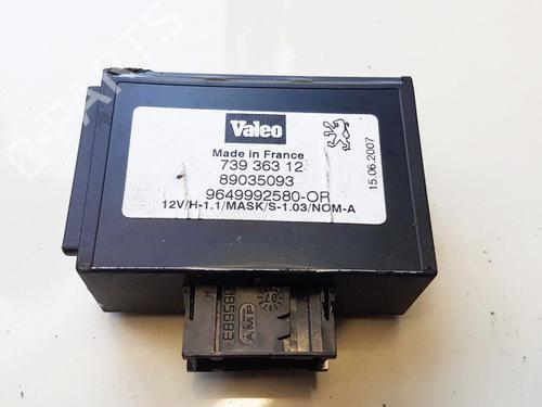 Module électronique PEUGEOT 607 (9D, 9U) 2.7 HDi 24V (204 hp) 33108543