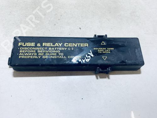 Used Fuse box Fuse box CHRYSLER 300M (LR) 3.5 V6 24V (254 hp) 33062044 33062044