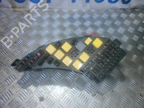 fuse-box-porsche-cayenne-9pa-2002-2003-2004-2005-2006-2007-2008-2009-2010-33481438 main image