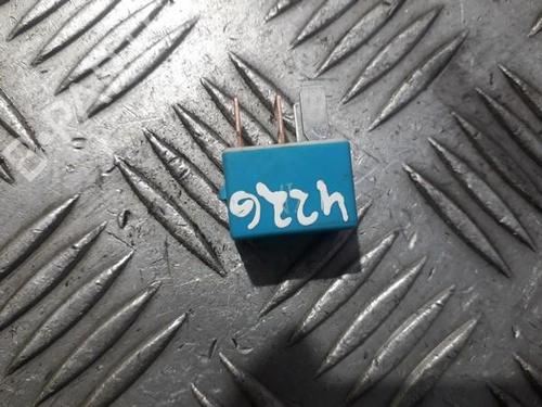 Used Electronic sensor Electronic sensor TOYOTA RAV 4 III (_A3_) 2.2 D (ALA35_) (150 hp) 33504330 33504330