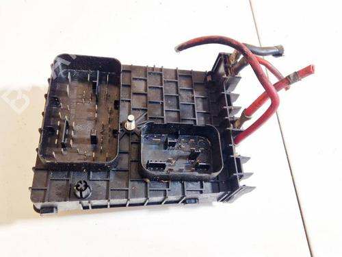 Used Fuse box Fuse box VW GOLF V (1K1) 1.9 TDI 4motion (105 hp) 32571211 32571211