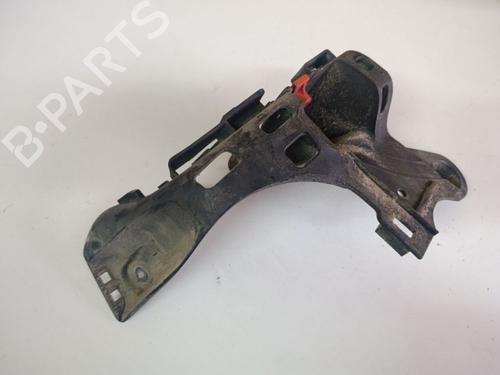 Used Rear bumper bracket Rear bumper bracket 36588092 36588092