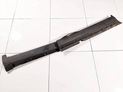 Used Right sideskirt Right sideskirt 35185825 35185825
