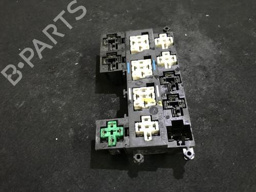 Used Fuse box Fuse box RENAULT SAFRANE II (B54_) 2.0 16V (B54L) (136 hp) 33487798 33487798