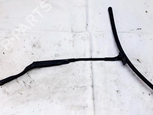 Used Front windshield wiper arm Front windshield wiper arm VW GOLF IV (1J1) 1.9 TDI (110 hp) 33520307 33520307