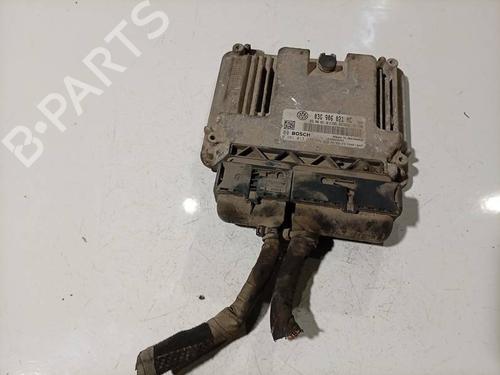 Used Engine control unit (ECU) Engine control unit (ECU) SKODA OCTAVIA II (1Z3) 2.0 TDI (140 hp) 35830225 35830225
