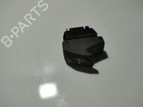 Used Switch Switch RENAULT SCÉNIC I MPV (JA0/1_, FA0_) 1.9 dCi (JA05, JA1F) (102 hp) 32567419 32567419