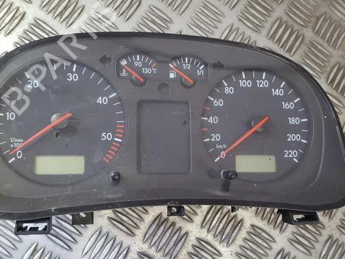 Used Instrument cluster Instrument cluster 35686685 35686685