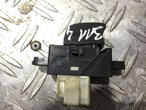 Used Switch Switch NISSAN ALMERA TINO (V10) 2.2 dCi (115 hp) 33482956 33482956