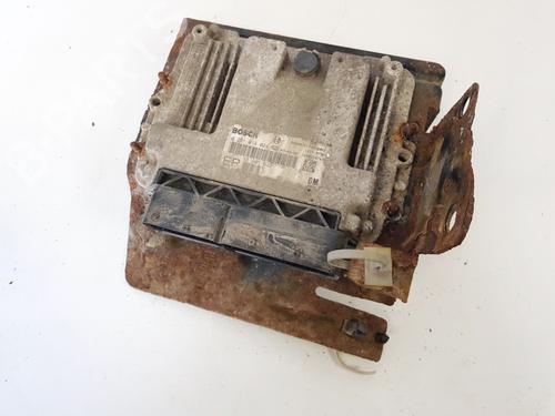 Used Engine control unit (ECU) Engine control unit (ECU) OPEL ZAFIRA / ZAFIRA FAMILY B (A05) 1.9 CDTI (M75) (120 hp) 33097692 33097692