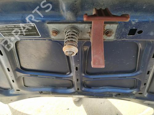 Maniglia interna Maniglia interna FIAT PUNTO (176_) 1.2 16V (86 hp) 35589412 35589412