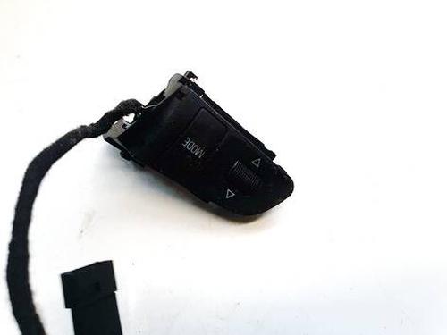 Steering wheel controls AUDI A4 B7 (8EC) 1.9 TDI | BP38739859E15 - Image 2
