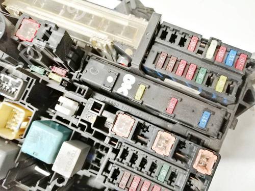 Fuse box RENAULT MEGANE III Hatchback (BZ0/1_, B3_) 1.5 dCi (BZ09, BZ0D, BZ1W, BZ29, BZ14) | BP32627752E1 - Image 3