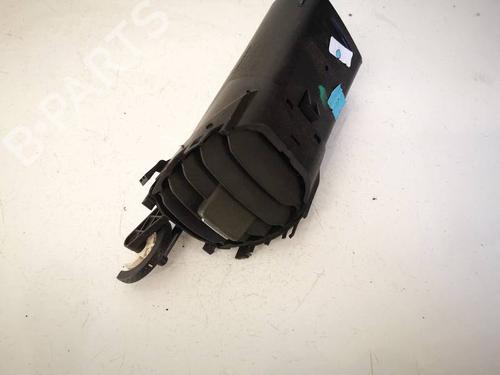 Difusor / Saída de ar Difusor / Saída de ar RENAULT SCÉNIC II (JM0/1_) 1.9 dCi (JM0G, JM12, JM1G, JM2C) (120 hp) 33751442 33751442