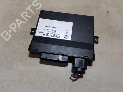 Used Electronic module Electronic module VW TOUAREG (7LA, 7L6, 7L7) 2.5 R5 TDI (174 hp) 33065620 33065620