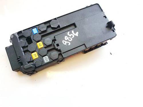 Used Fuse box Fuse box 38573720 38573720