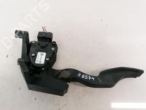 Used Pedal Pedal 35582574 35582574