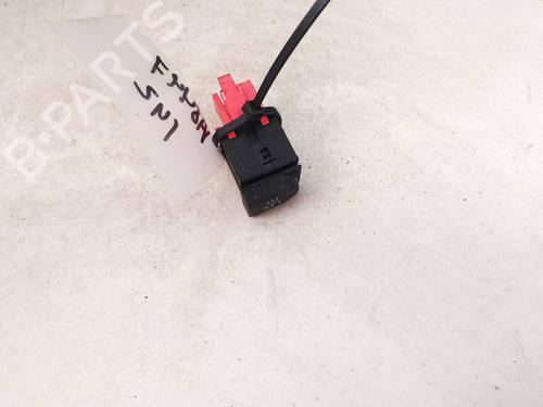 Used Switch Switch VOLVO V50 (545) 2.4 (140 hp) 35351504 35351504