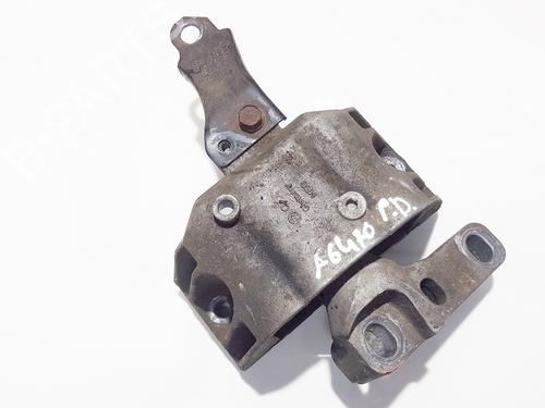 Used Engine mount Engine mount VW BORA I (1J2) 1.9 TDI (115 hp) 33076558 33076558