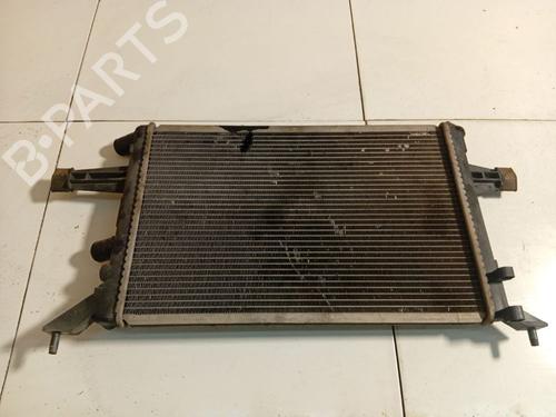 Used Water radiator Water radiator 37456523 37456523