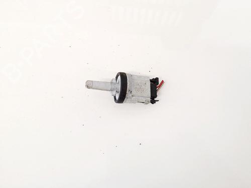 Used Electronic module Electronic module VW CADDY III Box Body/MPV (2KA, 2KH, 2CA, 2CH) 1.9 TDI (105 hp) 35632197 35632197