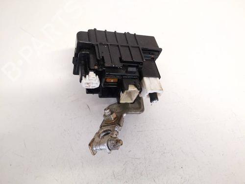Used Fuse box Fuse box 32610278 32610278