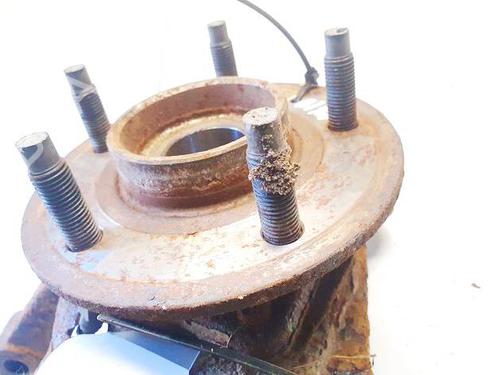 Used Left front steering knuckle Left front steering knuckle CHEVROLET CAPTIVA (C100, C140) 2.0 D 4WD (150 hp) 35041113 35041113