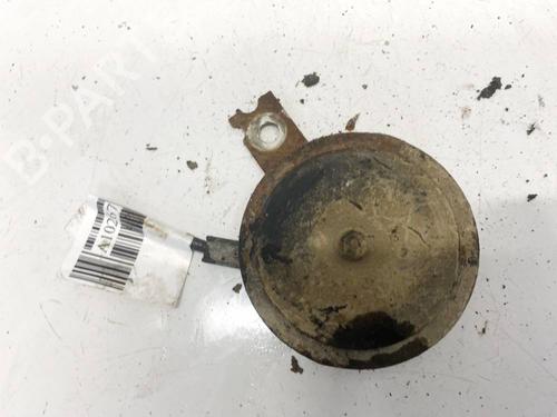 horn-mitsubishi-outlander-i-cu_w-2001-2002-2003-2004-2005-2006-2007-2008-35036779 main image