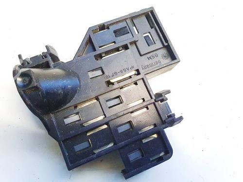 Used Fuse box AUDI A6 C6 (4F2) 2.0 TDI (136 hp) 32621790