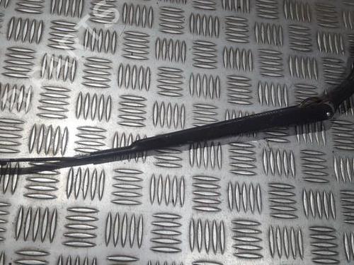 Used Front windshield wiper arm Front windshield wiper arm TOYOTA COROLLA (_E10_) 1.3 XLI 16V (EE101) (88 hp) 33500158 33500158