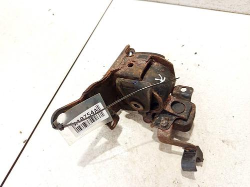 Used Engine mount Engine mount TOYOTA COROLLA Verso (_E12_) 2.0 D-4D (CDE120_) (116 hp) 32556988 32556988