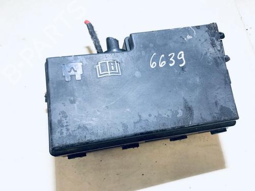Used Fuse box Fuse box VOLVO V50 (545) 2.0 D (136 hp) 33083928 33083928