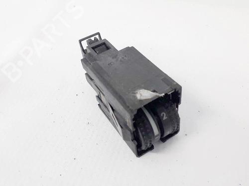 Used Switch Switch VW GOLF IV (1J1) 1.4 16V (75 hp) 35630396 35630396