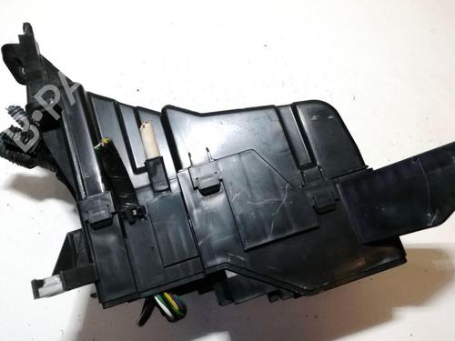 Used Fuse box Fuse box TOYOTA RAV 4 III (_A3_) 2.2 D 4WD (ALA30_, ALA30R) (177 hp) 33504352 33504352